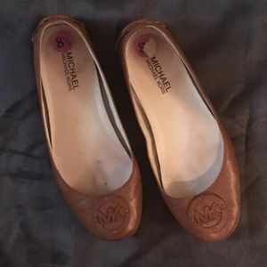 MK Flats Size 8.5