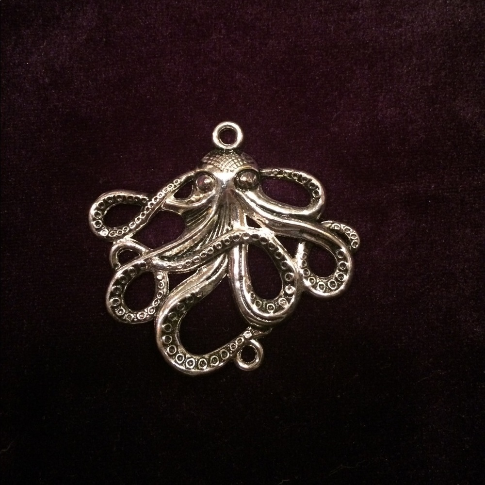 Octopus 🐙 Silver Tone Pendant