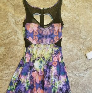 Sweetheart neck multi color dress