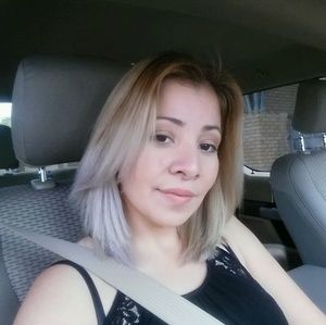 Meet your Posher, Nicole