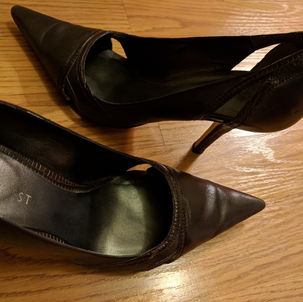 Dark brown leather heels