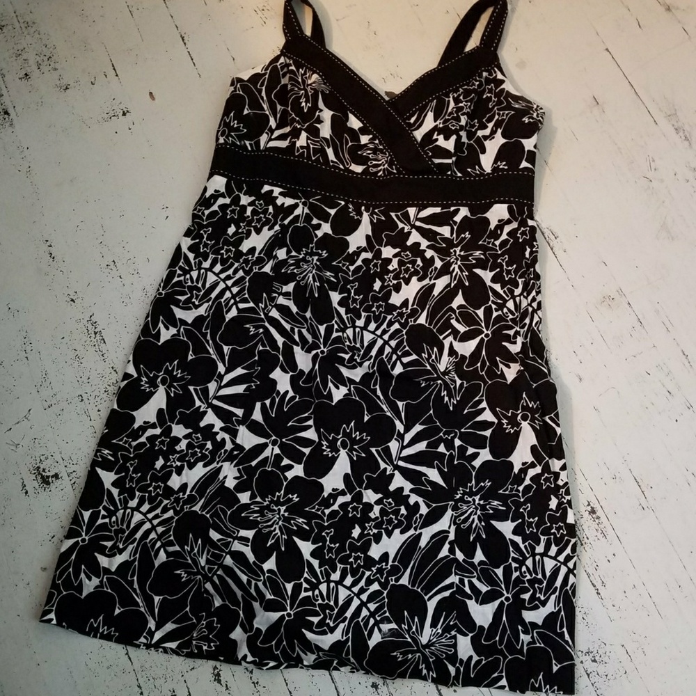 Black and white dress