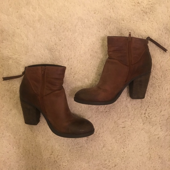 Steve Madden Shoes - Steve Madden ankle booties