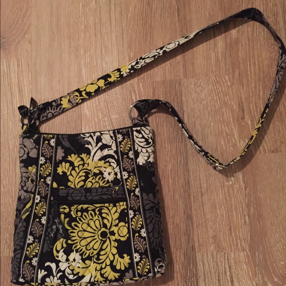 Vera Bradley, crossbody bag... like new