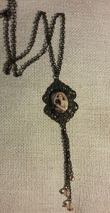 Beautiful Victoria Pendant Necklace