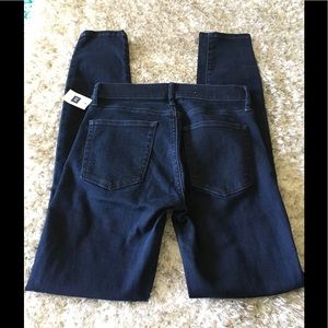 NWT Gap Resolution True Skinny Jeans Size 26 NWT Gap Resolution True Skinny Jeans Size 26