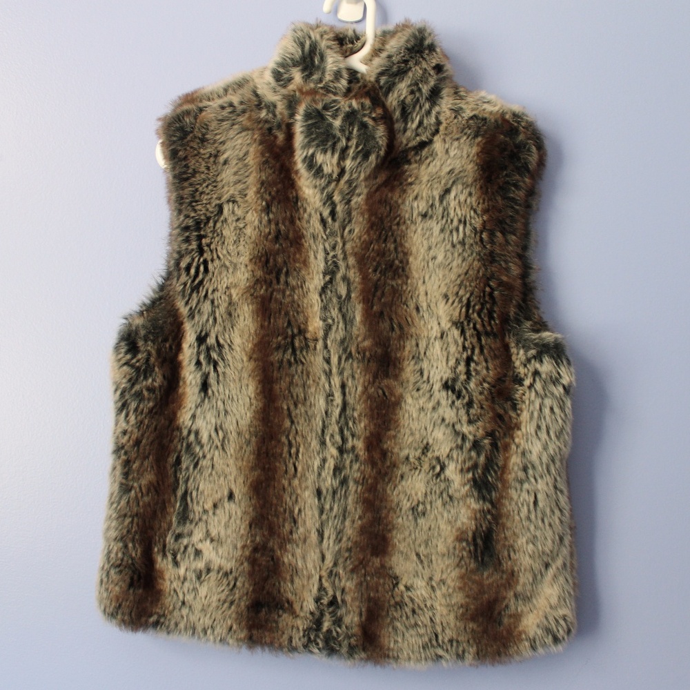 NWOT Faux Fur Vest