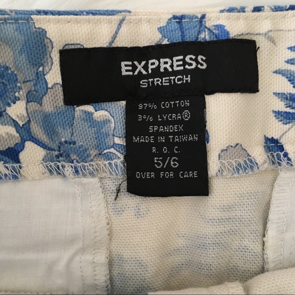 Express Vintage Print Mini Skirt - Picture 3 of 6