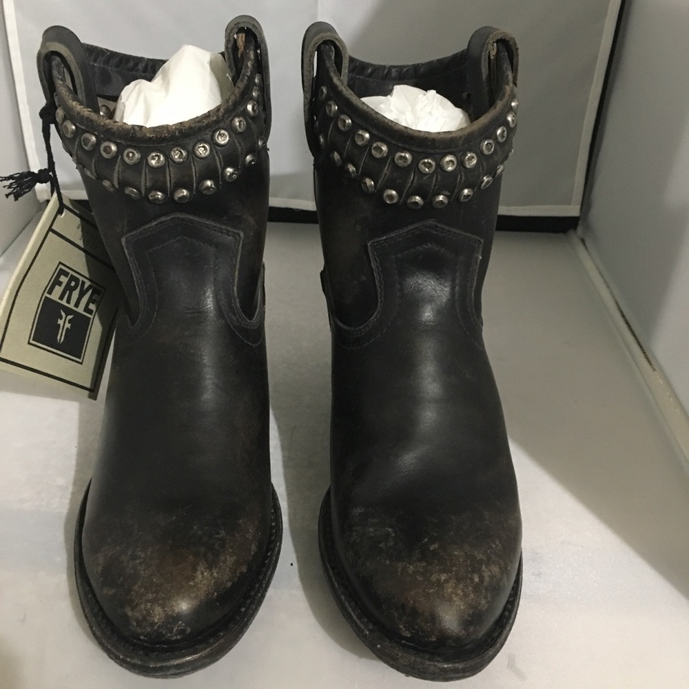 SOLD Frye Diana Cut & Studded Leather Short
