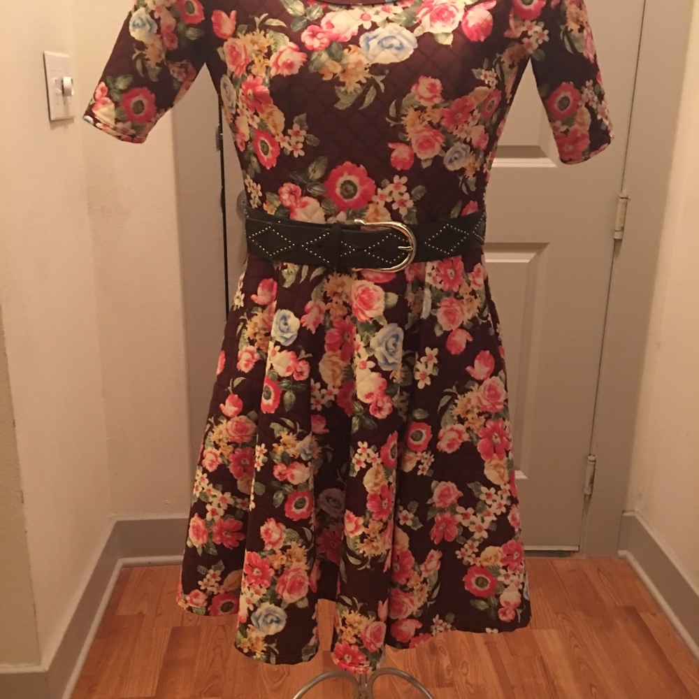 Lularoe Nicole Quilted Floral Dress - Large