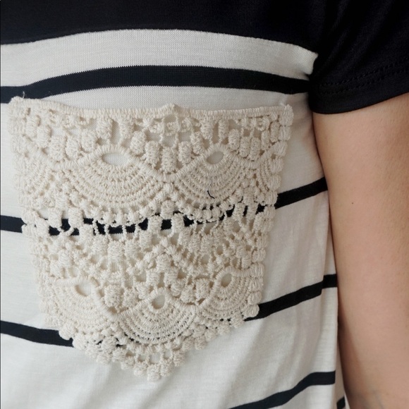 Color Block Crochet Top - Picture 3 of 4