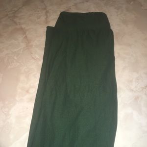 Dark green LULAROE OS leggings