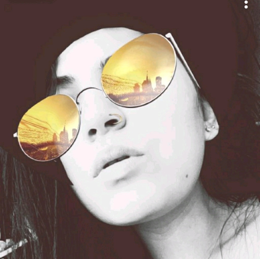 Meet your Posher, Mindy