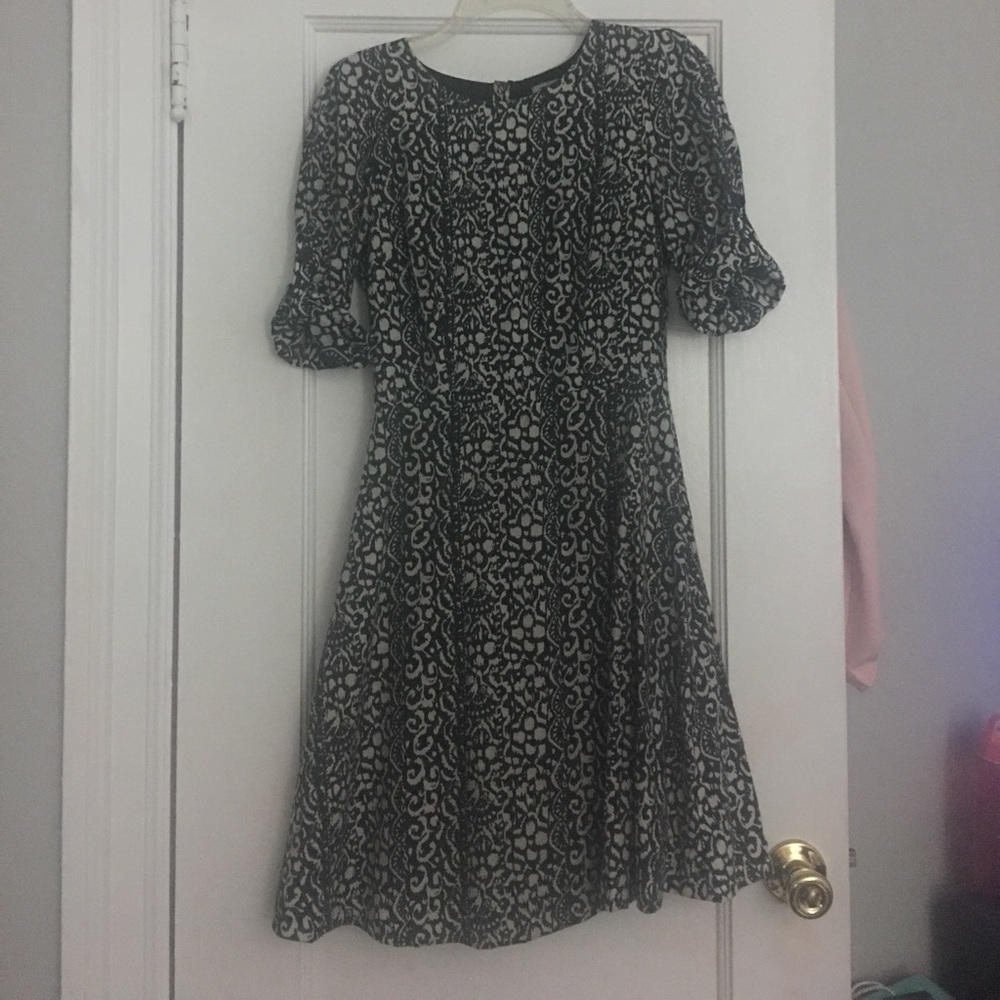 DKNY Black and White Dress. 85% viscose 15% nylon