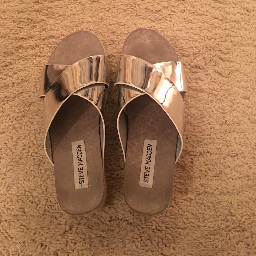 Steve Madden platform sandals