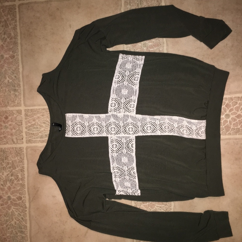 Long sleeve, cold shoulder shirt