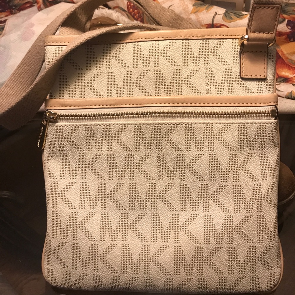 MK purse