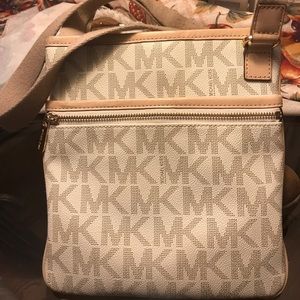 MK purse