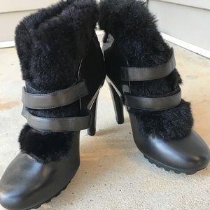 United Nude Women's Eros Teddy Fur Boots Size 7.5 United Nude Women's Eros Teddy Fur Boots Size 7.5