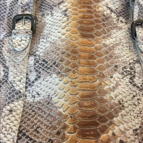 FORTH & TOWNE LIZARD SNAKE PRINT HANDBAG. - Picture 5 of 8