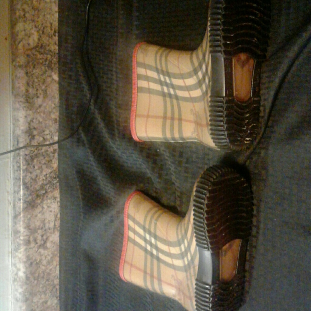 Rain boots