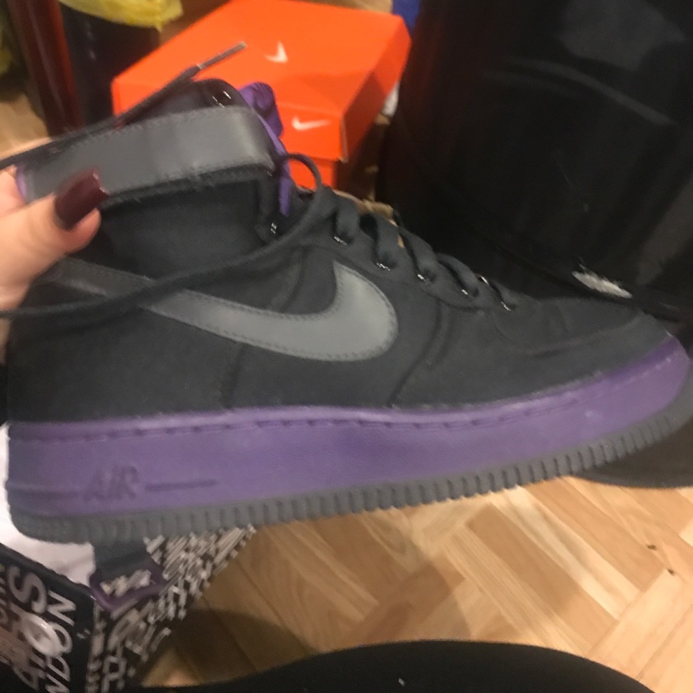 Black and purple nike high top Air Forces