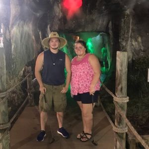 Meet your Posher, Victoria