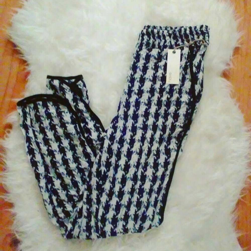 Fashion nova "no friends of mine" jogger pants