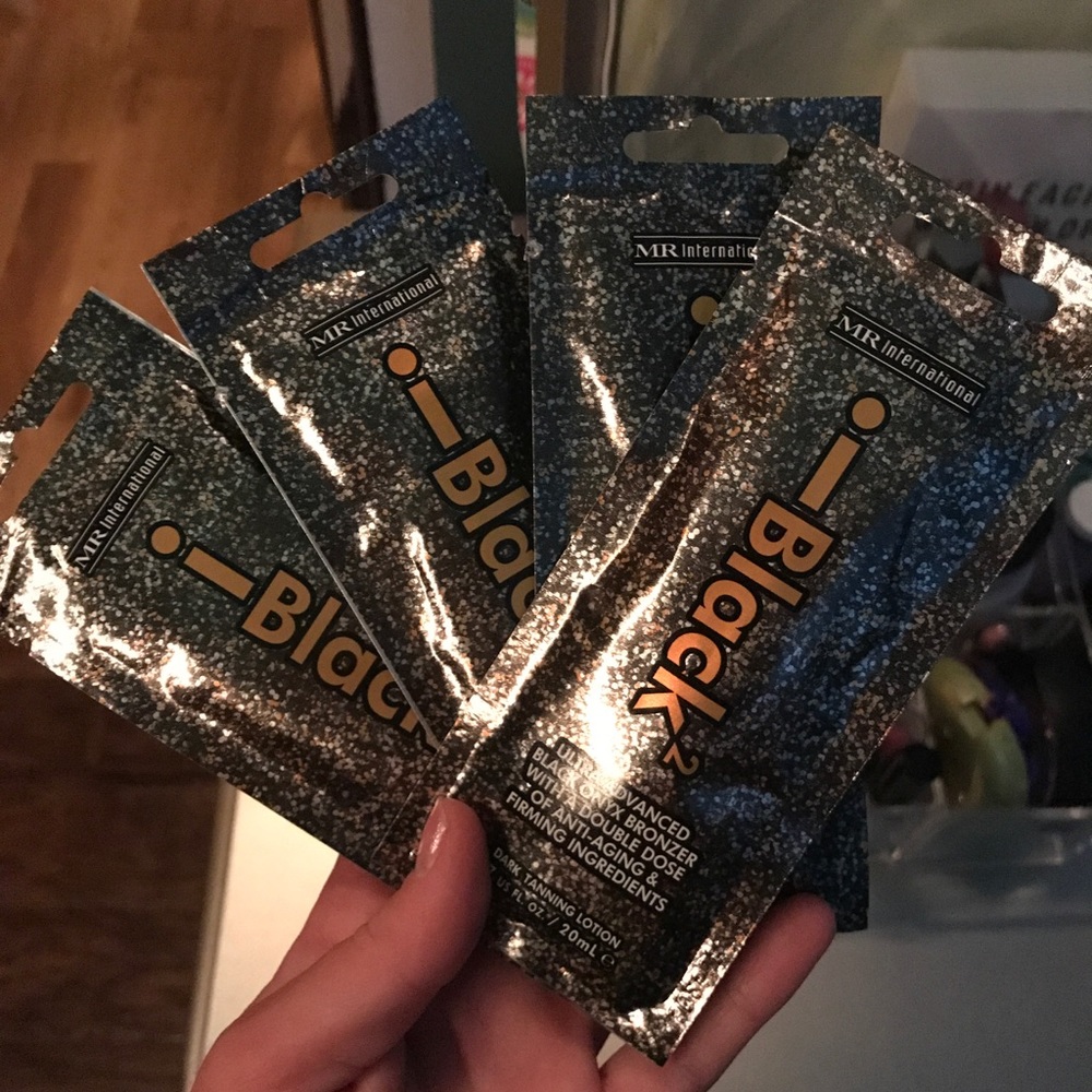 iBlack2 tanning packets (MR. INTERNATIONAL) 😎