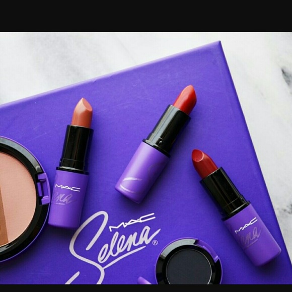 Mac Selena lipstick amor prohibito - Picture 2 of 5