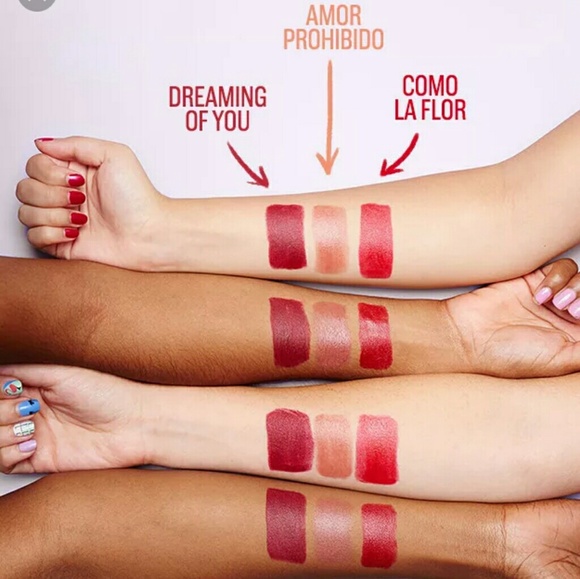 Mac Selena lipstick amor prohibito - Picture 3 of 5