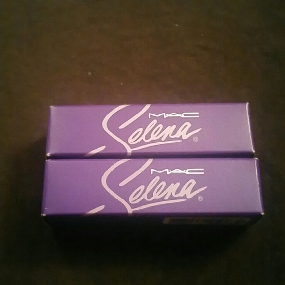 Mac Selena lipstick amor prohibito - Picture 4 of 5