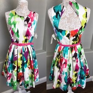 Eliza J dress w/pockets