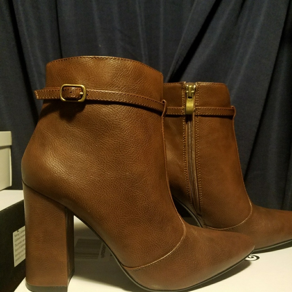 NIB👢2Lips Ankle booties 7.5 - Picture 4 of 6