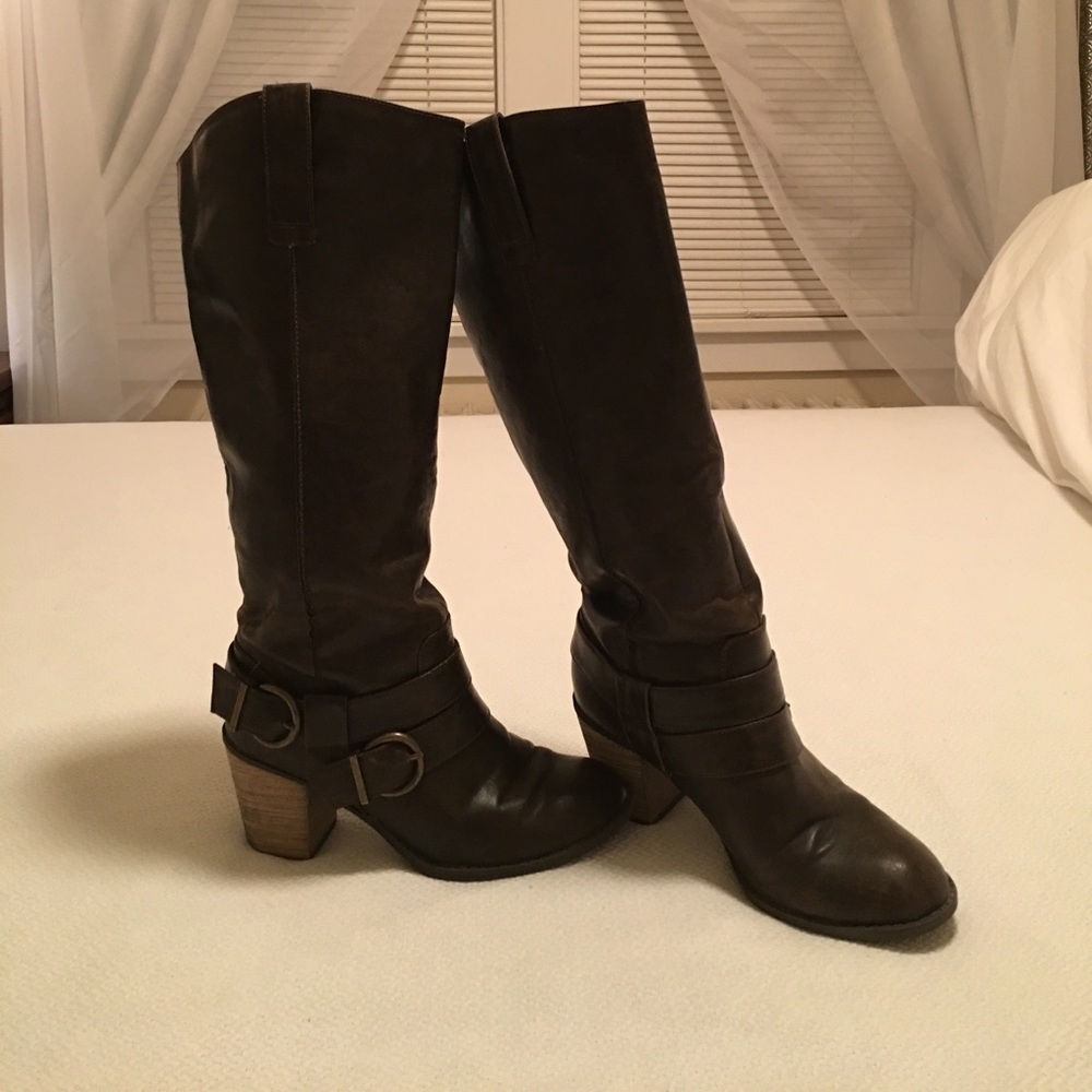 Wide calf boots. 8.5 Brown