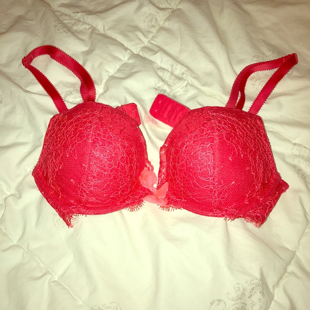 Victoria's secret push-up bra 32B
