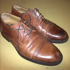 Johnston and Murphy signature series brown size 9