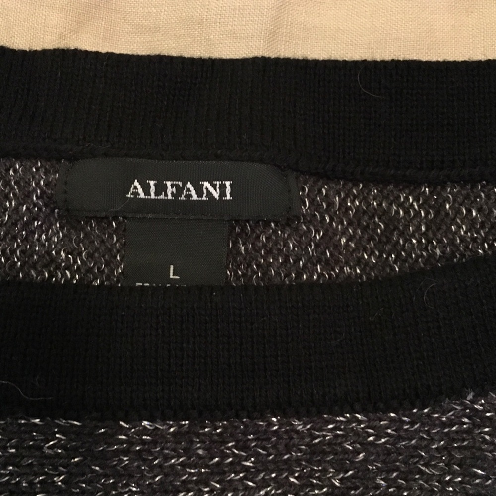 Alfanii - Silver/Black Colorblock Knit Sweater - Picture 5 of 8