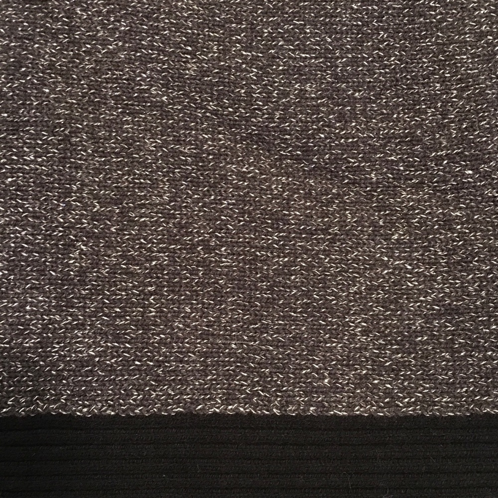 Alfanii - Silver/Black Colorblock Knit Sweater - Picture 7 of 8