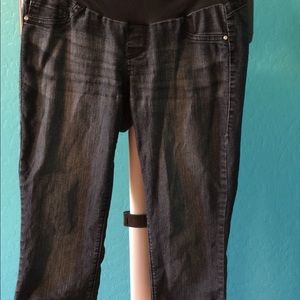 Maternity jean capris