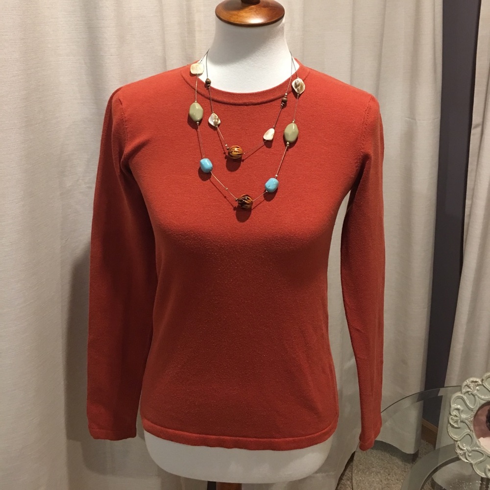 525 America sweater