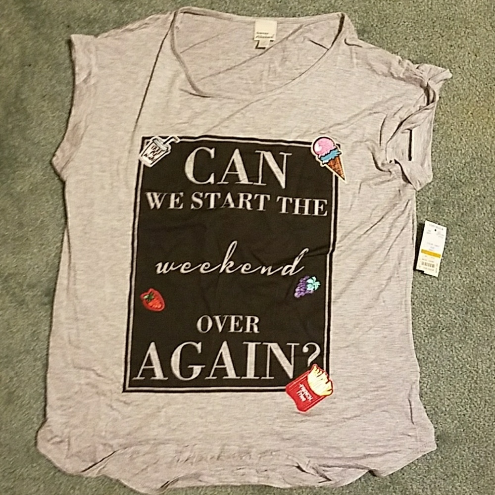 NWT Super cute soft grey T!