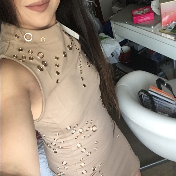 Greta Grommet Dress 👗 - $30 - Picture 6 of 8