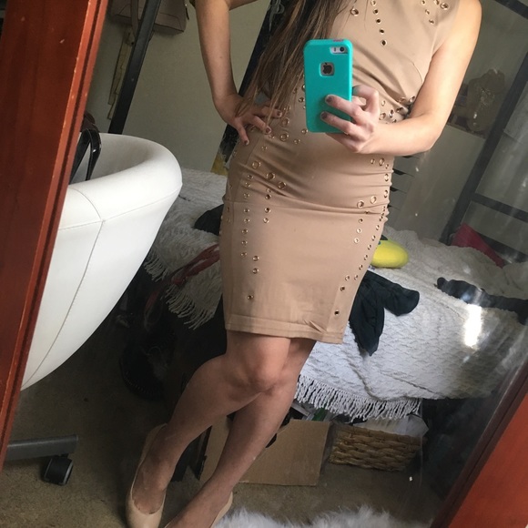 Greta Grommet Dress 👗 - $30 - Picture 8 of 8