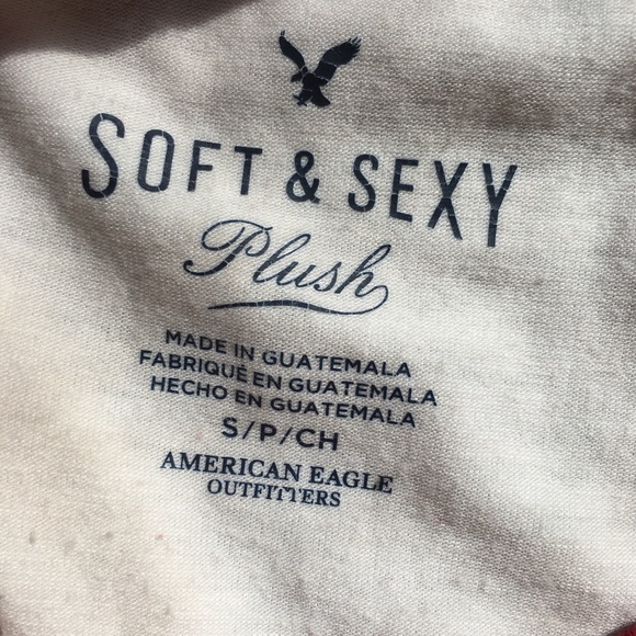 American Eagle Extra Soft T-shirt - Picture 3 of 3