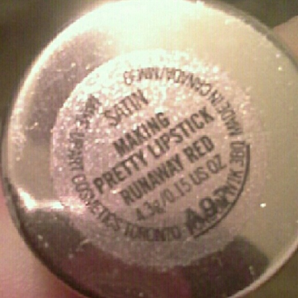 Mac Making Pretty Collection Lipstick. NWOB