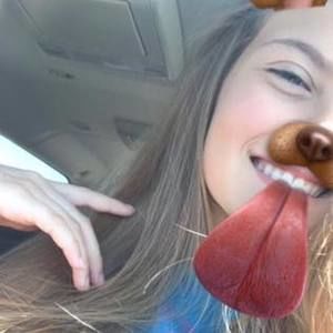 Meet your Posher, Alisa