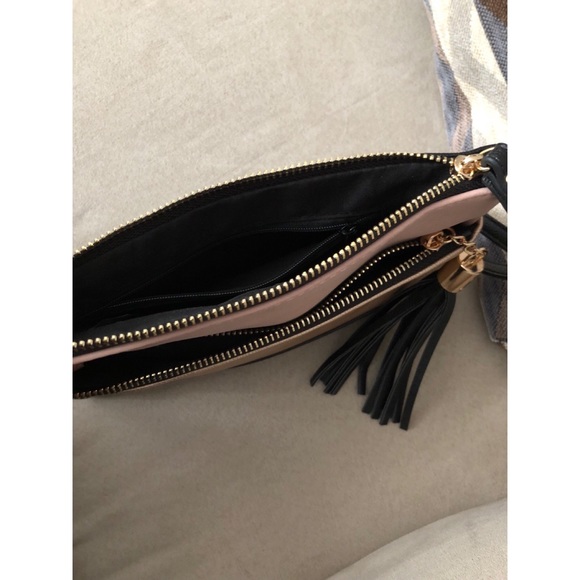 Tricolor handbag with tassel - Picture 3 of 4