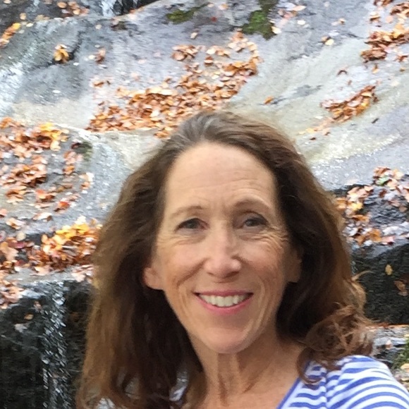 Meet your Posher, Katharine - Picture 1 of 1