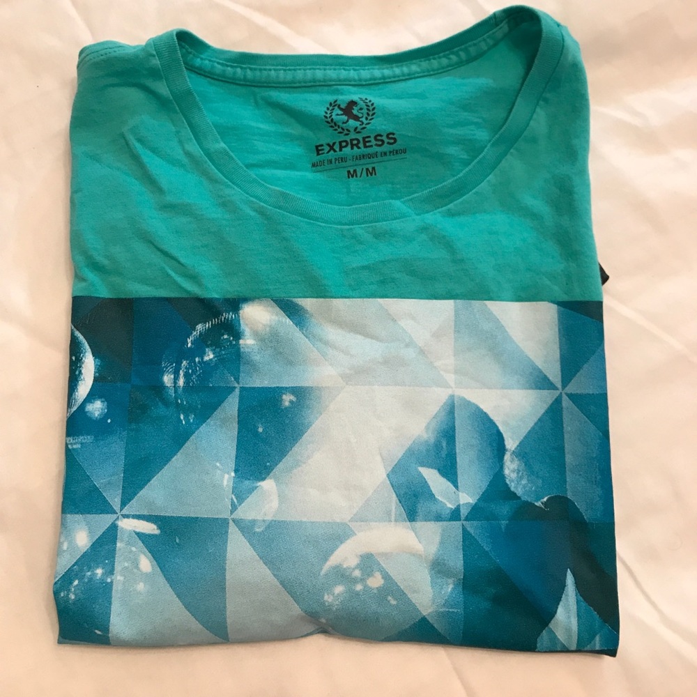 Express T-shirt